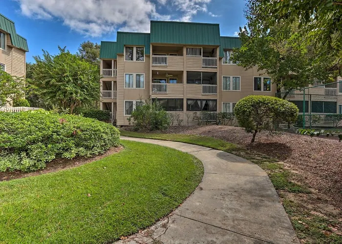 Colorful Hilton Head Condo With Beach And Pool Access!